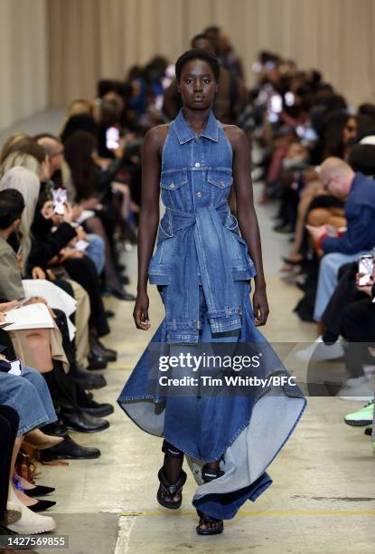 Model walks the runway at the Burberry show during London Fashion Week September 2022 on September 26, 2022 in London, England.