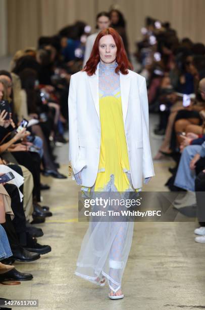 Karen Elson walks the runway at the Burberry show during London Fashion Week September 2022 on September 26, 2022 in London, England.