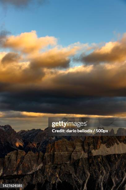 09 d619 mount antelao in the dolomites,san vito di cadore,belluno,italy - panorama di nuvole fotografías e imágenes de stock