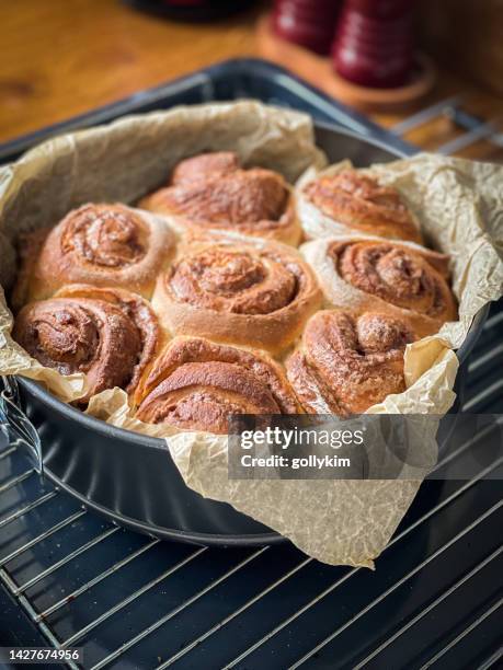 freshly baked sourdough cinnamon rolls - comfort food stock pictures, royalty-free photos & images