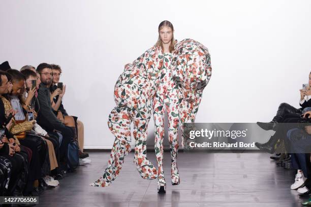 Model walks the runway during the Maitrepierre Womenswear Spring/Summer 2023 show at Maison des Metallos as part of Paris Fashion Week on September...