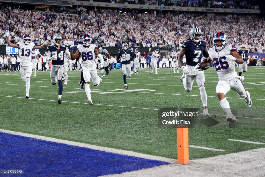 Dallas Cowboys v New York Giants