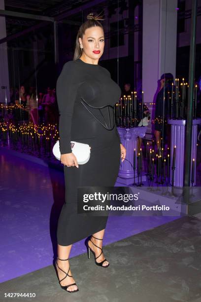 Ashley Graham Spring Ashley Graham Fashion Show Photos and Premium High Res Pictures - Getty ...