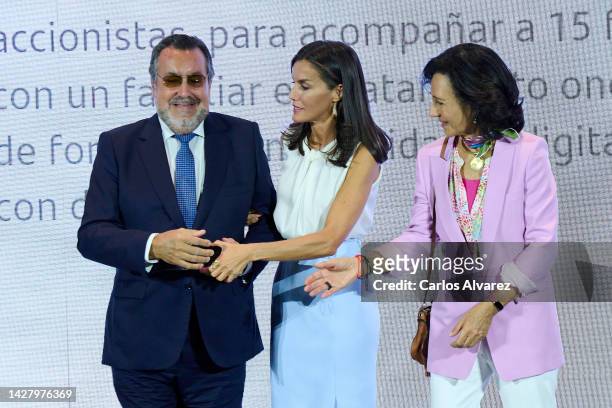 Foundation President Miguel Carballeda, Queen Letizia of Spain and President of Banco Santander Ana Patricia Botin attend the Closing Ceremony of...