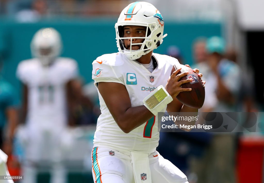 Buffalo Bills v Miami Dolphins