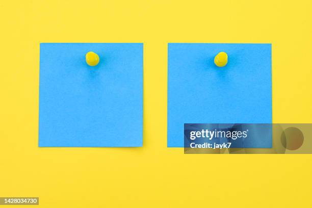 sticky notes - sticky note push pin stock pictures, royalty-free photos & images