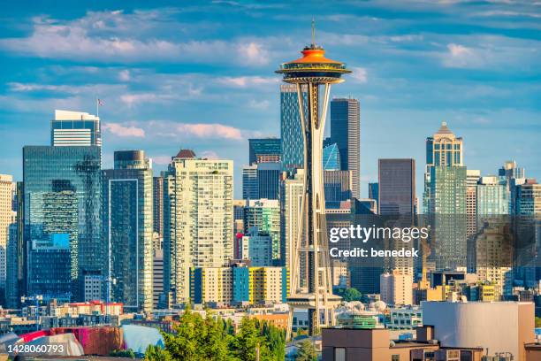 downtown seattle skyline usa space needle - seattle foto e immagini stock