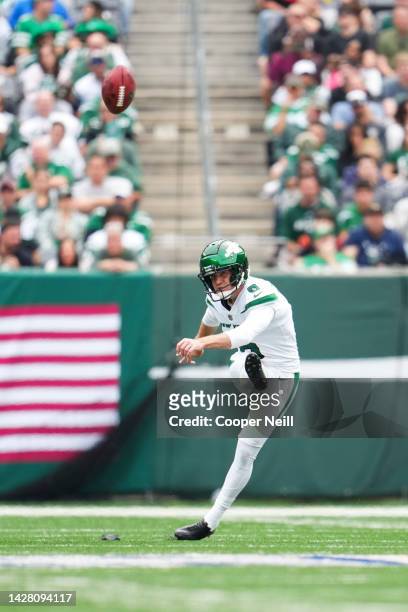 Greg Zuerlein of the New York Jets kicks off against the Cincinnati Bengals at MetLife Stadium on September 25, 2022 in East Rutherford, New Jersey.