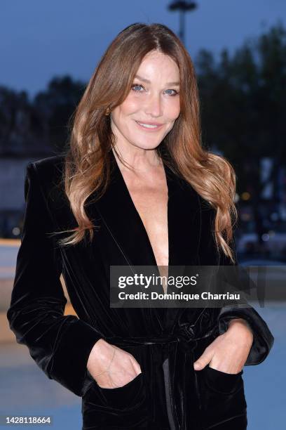 Carla Bruni attends the Saint Laurent Womenswear Spring/Summer 2023 show as part of Paris Fashion Week on September 27, 2022 in Paris, France.