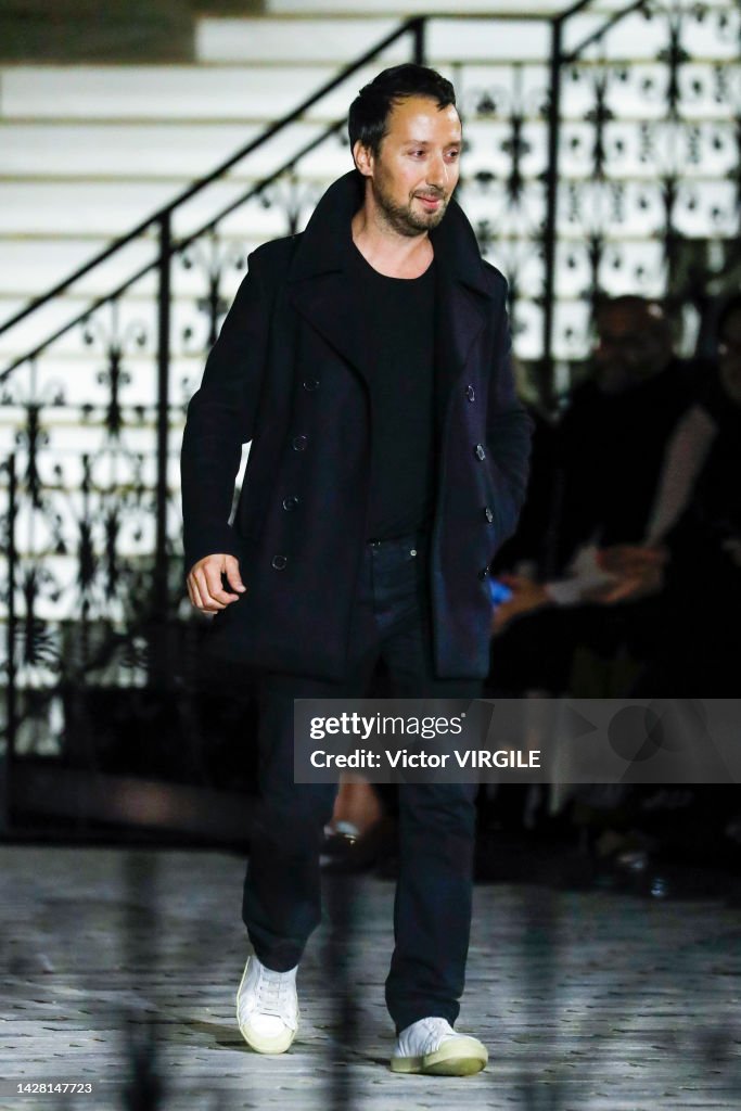 Saint Laurent - Runway - Spring/Summer 2023 Paris Fashion Week