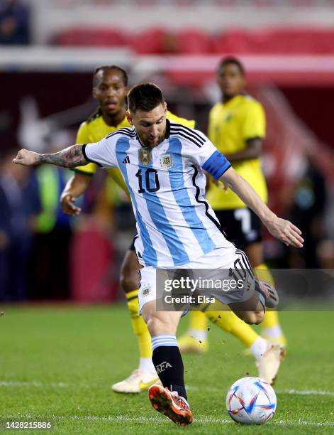 Lionel Messi of Argentina controls the ball in the second half against Jamaica at Red Bull Arena on September 27, 2022 in Harrison, New Jersey....