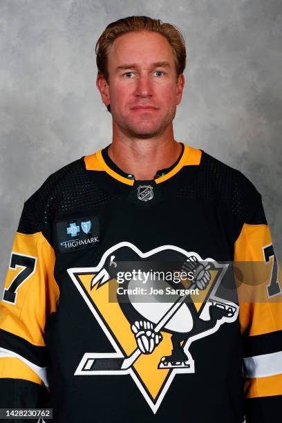Jeff Carter of the Pittsburgh Penguins poses for his official headshot for the 2022-2023 season on September 21, 2022 at the UPMC Lemieux Sports...