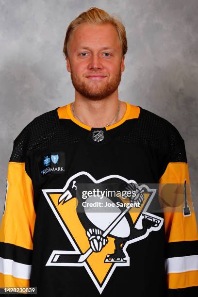 Alex Nylander of the Pittsburgh Penguins poses for his official headshot for the 2022-2023 season on September 21, 2022 at the UPMC Lemieux Sports...