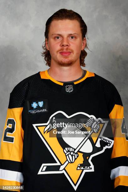 Kasperi Kapanen of the Pittsburgh Penguins poses for his official headshot for the 2022-2023 season on September 21, 2022 at the UPMC Lemieux Sports...