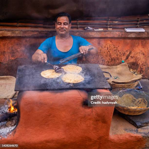 668 Indian Street Food Vendor Stock Photos, High-Res Pictures, and