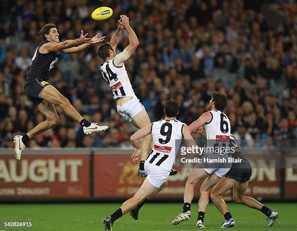 Jarrad Waite of the Blues atttempts to mark from the back of the pack during the round three AFL match between the Carlton Blues and the Collingwood...