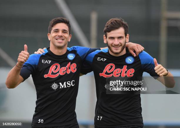 Khvicha Kvaratskhelia , Giovanni Simeone of Napoli during a Napoli training session on September 28, 2022 in Naples, Italy.