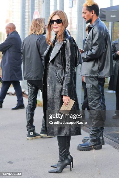 Chiara Mastroianni attends the Courreges Womenswear Spring/Summer 2023 show as part of Paris Fashion Week on September 28, 2022 in Paris, France.