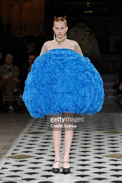 Model walks the runway during the Undercover Womenswear Spring/Summer 2023 show as part of Paris Fashion Week on September 28, 2022 in Paris, France.
