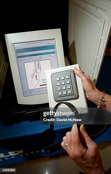 Accuvote Machine Accu Vote Photos and Premium High Res Pictures - Getty Images