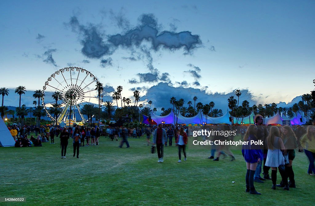 2012 Coachella Valley Music & Arts Festival - Day 1
