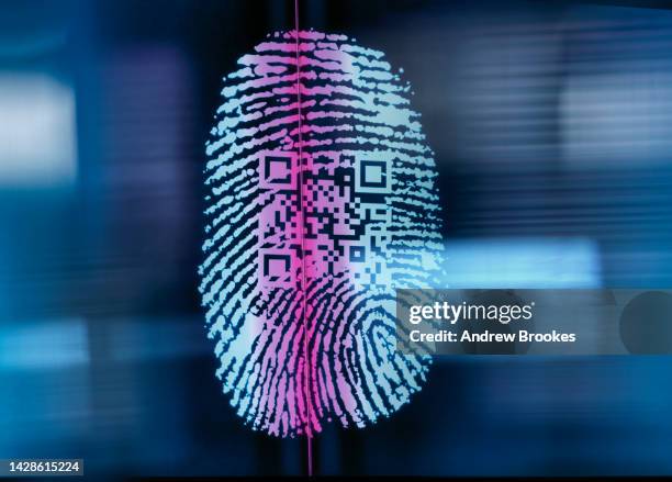 finger print with qr code being scanned - confidential englischer begriff stock-fotos und bilder