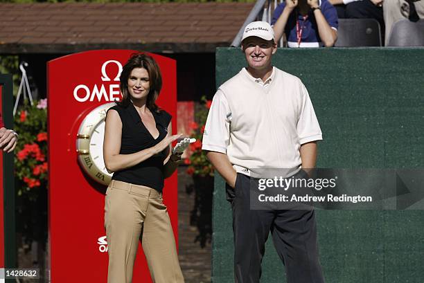 Cindy Crawford, model, of the United States enjoys her golf lesson with Ernie Els at the Omega European Masters at the Golf Club Crans-sur-Sierre,...