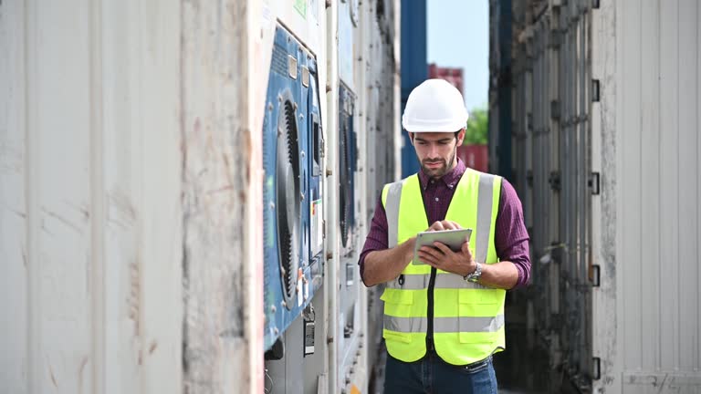 Reefer Engineer 22 Reefer Trucks Stock Videos, Footage, & 4K Video Clips - Getty Images