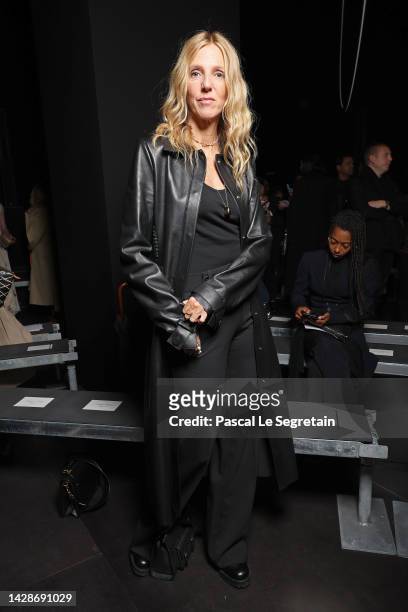 Sandrine Kiberlain attends the Chloe Womenswear Spring/Summer 2023 show as part of Paris Fashion Week on September 29, 2022 in Paris, France.