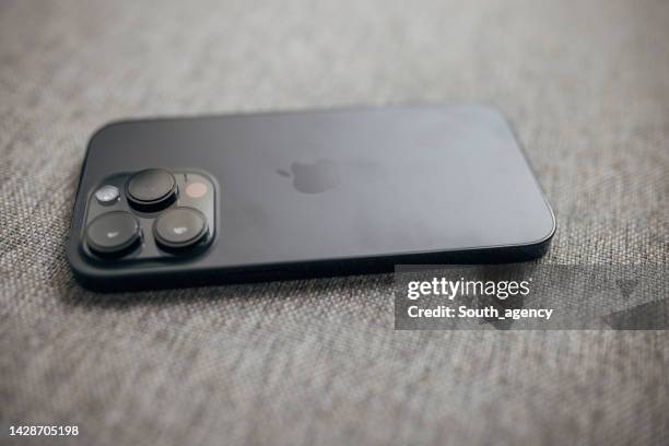 Apple iPhone 14 Pro 本体 space black 【公式通販】