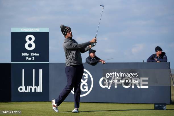 Nacho Elvira of Spain tees off on the 8th hole on Day One of the Alfred Dunhill Links Championship at Kingsbarns Golf Links on September 29, 2022 in...