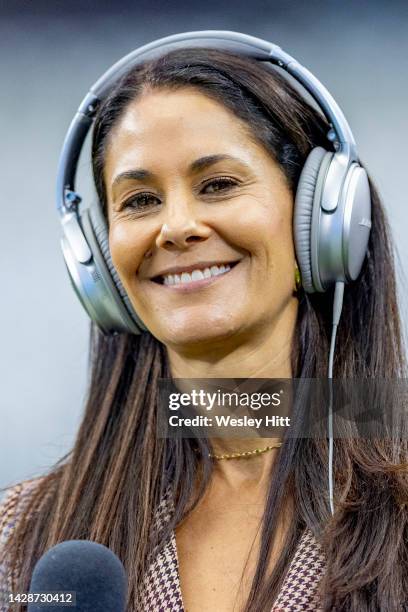 Sideline reporter Tracy Wolfson on the field before a game between the Cincinnati Bengals and the Dallas Cowboys at AT&T Stadium on September 18,...