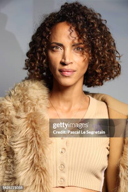 Noémie Lenoir attends the Off-White Womenswear Spring/Summer 2023 show as part of Paris Fashion Week on September 29, 2022 in Paris, France.