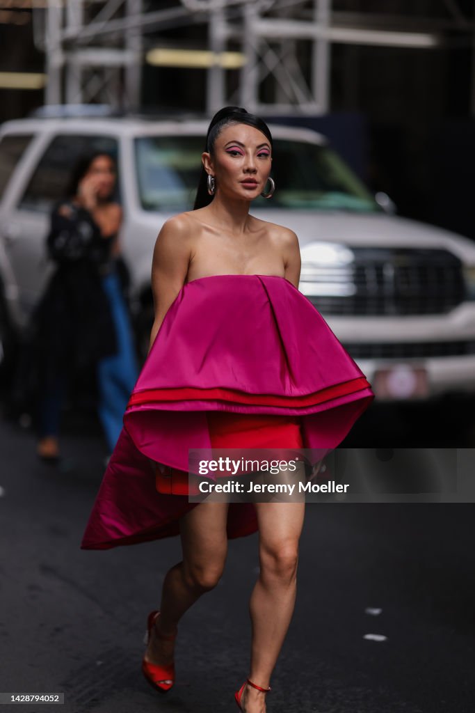 Street Style - September 2022 - New York Fashion Week