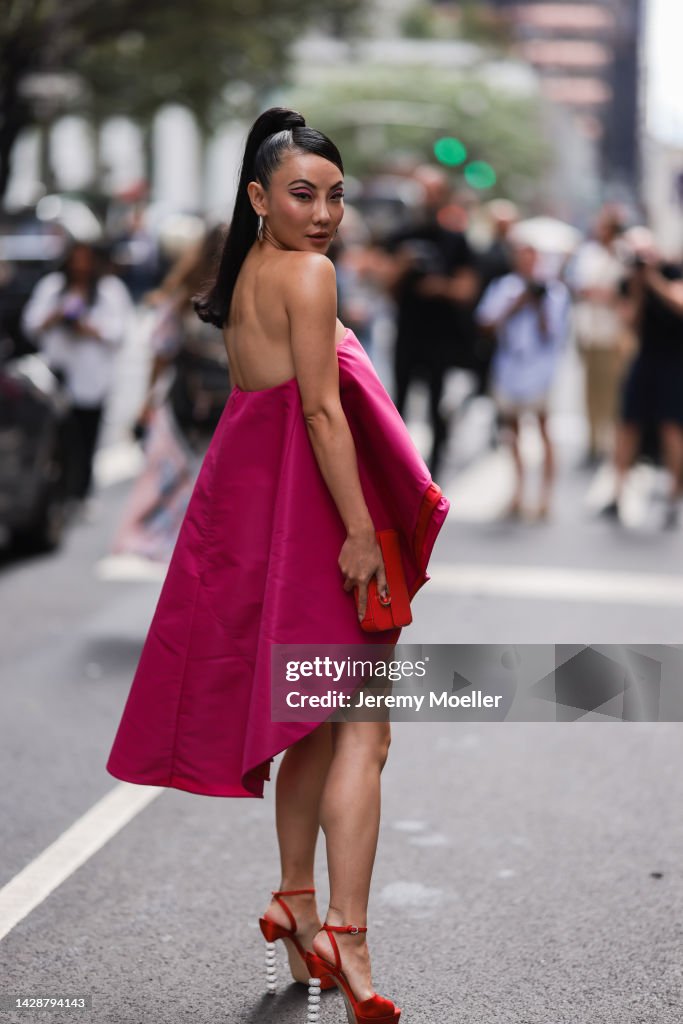 Street Style - September 2022 - New York Fashion Week