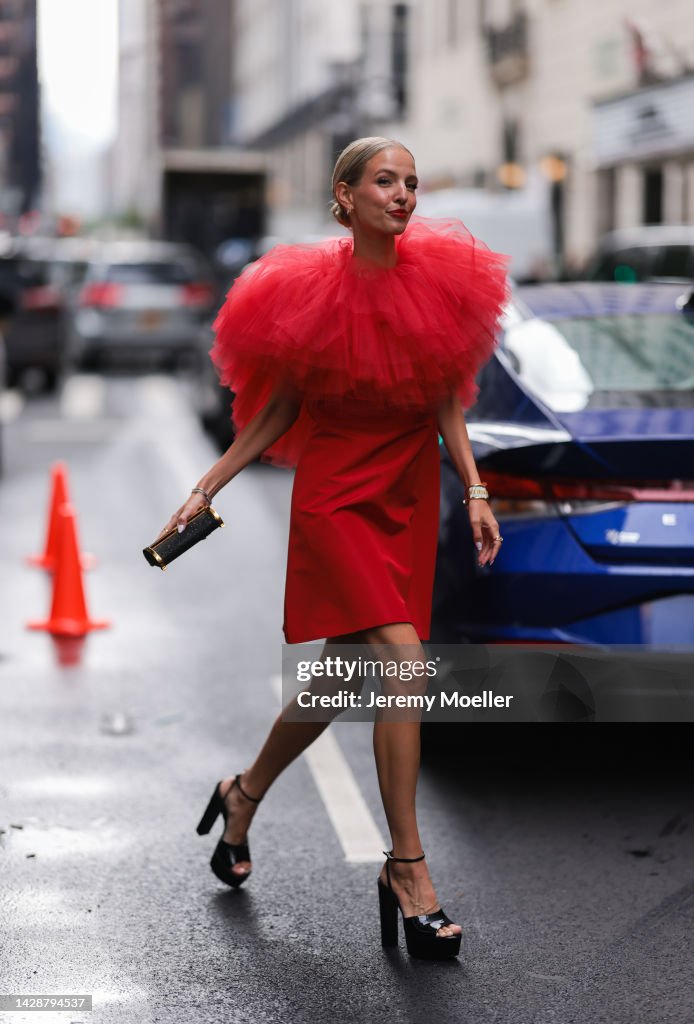 Street Style - September 2022 - New York Fashion Week