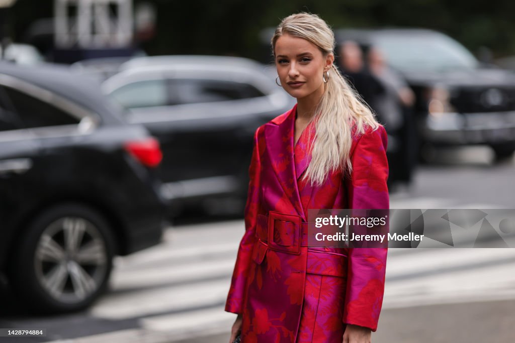 Street Style - September 2022 - New York Fashion Week