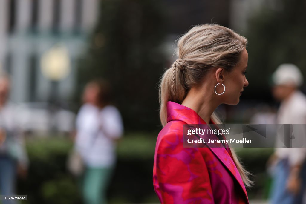 Street Style - September 2022 - New York Fashion Week