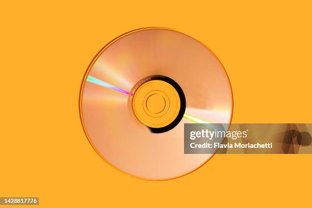 compact disc - compact disc fotografías e imágenes de stock
