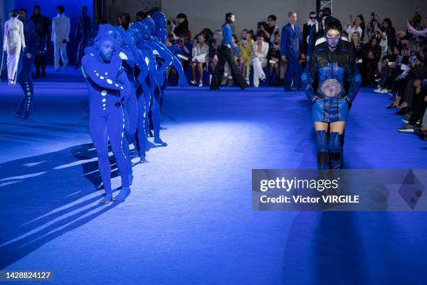 Model walks the runway during the Off White Ready to Wear Spring/Summer 2023 fashion show as part of the Paris Fashion Week on September 29, 2022 in...