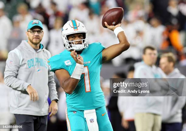 Quarterback Tua Tagovailoa of the Miami Dolphins warms up prior to the game against the Cincinnati Bengals at Paycor Stadium on September 29, 2022 in...