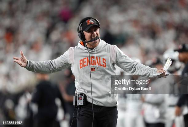 Head coach Zac Taylor of the Cincinnati Bengals rea ts on the sidelines during the 1st quarter of the game against the Miami Dolphins at Paycor...