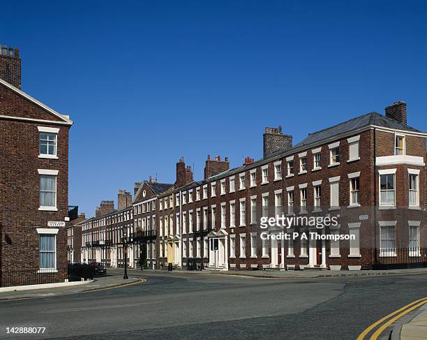 rodney street, liverpool, merseyside, england - liverpool england photos et images de collection