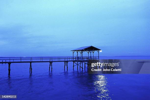 pier, mississippi gulf, bay st louis, ms - bay st louis stock pictures, royalty-free photos & images