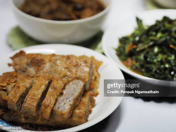 fried taro, vegetarian food - taro stock pictures, royalty-free photos & images