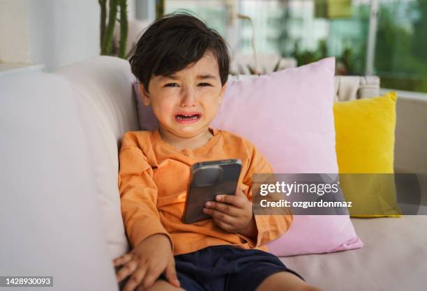 Phone Cry Cry Phone Photos and Premium High Res Pictures - Getty Images