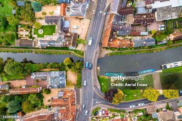 small bridge over river in hungerford, berkshire, uk. - wiltshire stock pictures, royalty-free photos & images