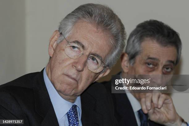 Mario Monti, Italian politician, economist and university professor, with Enrico Bondi the extraordinary commissioner of Parmalat after the 2003...