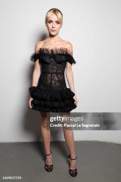 Kiernan Shipka attends the Giambattista Valli Womenswear Spring/Summer 2023 show as part of Paris Fashion Week on September 30, 2022 in Paris, France.