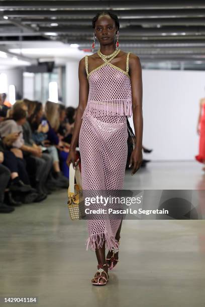 Model walks the runway during the Giambattista Valli Womenswear Spring/Summer 2023 show as part of Paris Fashion Week on September 30, 2022 in Paris,...